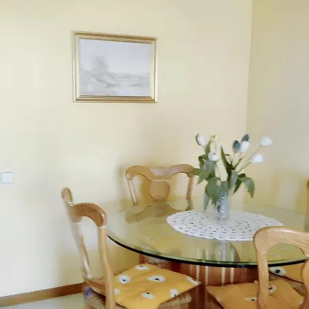 Bright In With Sea View And Shared Pool