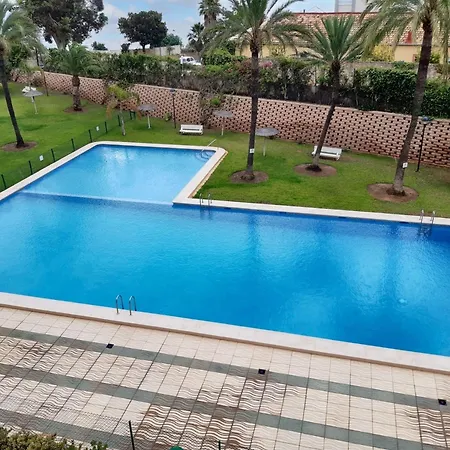 Bright In With Sea View And Shared Pool 아파트 *