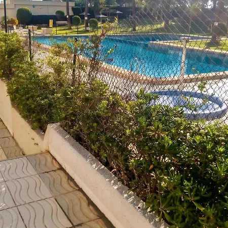Seaview With Shared Pool Apartment *